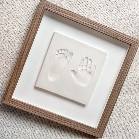 Vom Avea Un Copil, Baby Art Projects, Site Sign, Nursery Room Design, Baby Room Inspiration, Nursery Room Inspiration, Foot Print, Baby Inspiration, Nursery Inspo