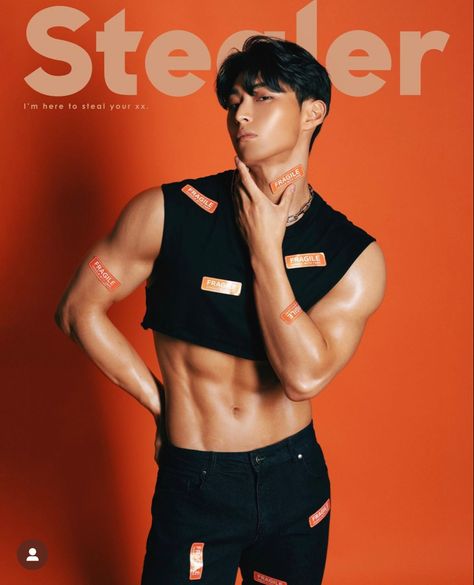 Crop Top Guy, Korean Male Models, Crop Top Men, Korean Photoshoot, Top Male Models, Asian Male Model, Male Models Poses, Gay Fashion, Handsome Asian Men