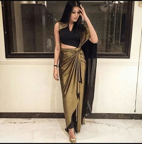 Pant Saree Style, Saree Pants, Saree With Pants, Pant Saree, Latest Saree Blouse, Saree Blouse Styles, Saree Wearing Styles, New Saree Blouse Designs, Saree Style