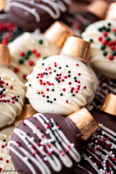 Oreo Ornaments, Rolo Cookies, Peanut Butter Oreo, Dipped In Chocolate, Covered Oreos, Ornament Cookies, Christmas Dessert, Chocolate Covered Oreos, Seasonal Recipes