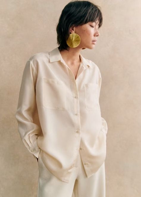 Maxence Shirt - Cream - Silk - Sézane Silk Shirt Outfit, True Spring Colors, Winter Shopping, Cream Silk, Knitwear Tops, Khloe Kardashian, Classic Outfits, Silk Shirt, Parisian Style