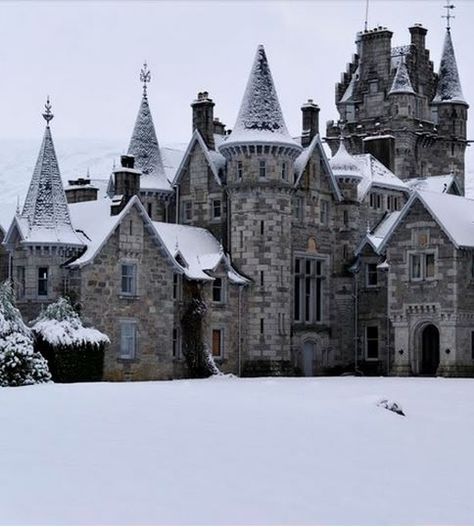 Ardverikie Castle in winter. Castle In Snow Aesthetic, Russian Castle Aesthetic, Snowy Castle Aesthetic, Snow Castle Aesthetic, Winter Castle Aesthetic, Fortress Aesthetic, Scandinavian Castle, Castle In Snow, Ardverikie Castle