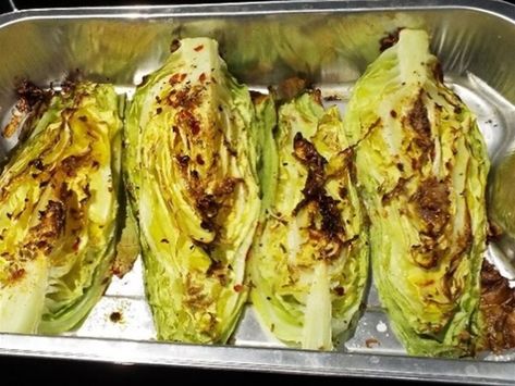 Roasted Sweetheart Cabbage Sweetheart Cabbage Recipes, Food Retail, Cabbage Recipes, Chilli Flakes, Red Cabbage, Daily Diet, Leeks, Brussel Sprouts, Us Foods