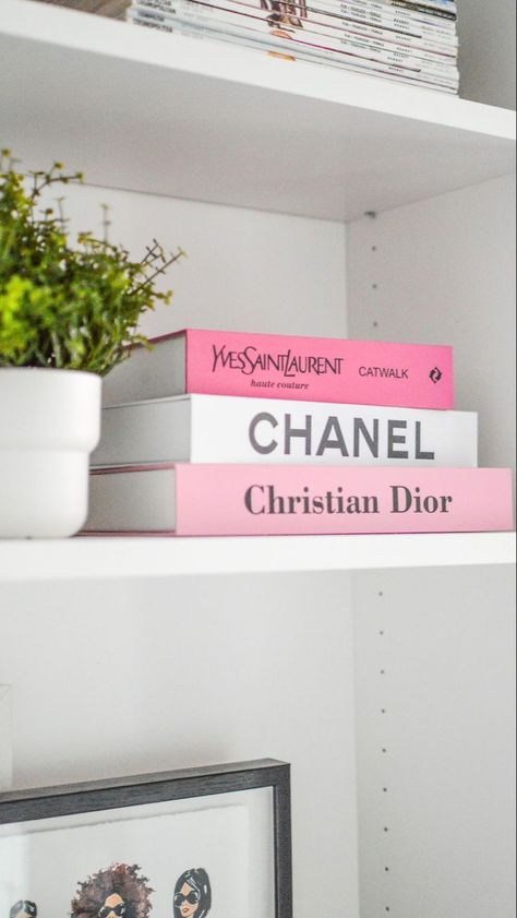 Designer Books Decor Aesthetic, Pink Book Decor, Aesthetic Books On Table, Aesthetic Books Decor, Designer Book Aesthetic, Fashion Book Decor, Designer Decorative Books, Aesthetic Book Decor, Channel Book Decor