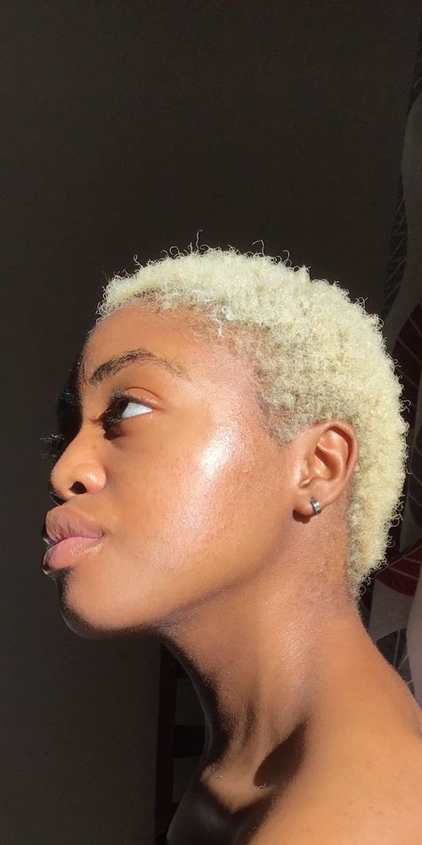 #blackgirl#blonde#shorthair#pretty Blonde 4c Hairstyles, Platinum Blonde 4c Hair, Blonde Twa, Short Platinum Blonde Hair, Buzzed Hair Women, Blonde Dye, Blonde Natural Hair, Short Shaved Hairstyles, Girl Hair Colors