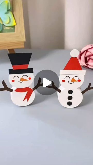 Snow Man Making For Kids, Snow Man Diy Craft Ideas For Kids, Snow Men Ideas, Winter Decorations Kindergarten, Snow Man Art, Kids Christmas Party, Bottle Cap Crafts, Cheap Crafts, Christmas Paper Crafts