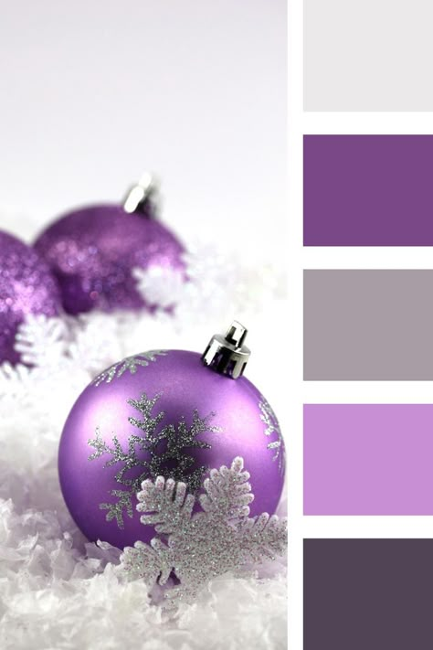 Color Palettes Purple, Good Color Combos, Holiday Color Palette, Colors For Clothes, Christmas Color Schemes, Yarn Color Combinations, Color Schemes Design, Christmas Color Palette, Beige Color Palette