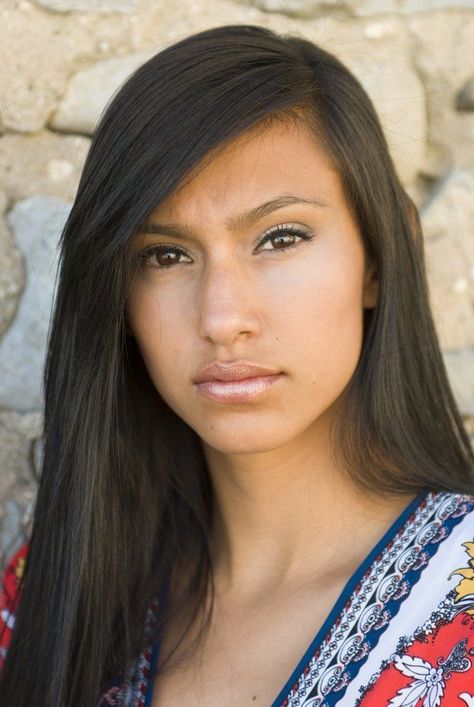 Native Beauty Native American Actors, American Indian Girl, Native American Images, Native American Photos, Native American Peoples, Pow Wow, Native American Tribes, Native American History, Native American Culture