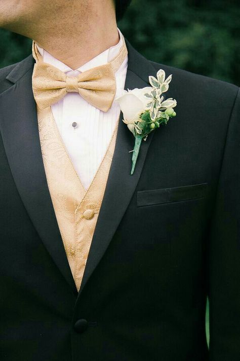 Gold Tux, My Quinceanera, Gold Bow Tie, Tie Vest, Groom Bowtie, Gold Suit, Quinceañera Ideas, Black And Gold Wedding, Black Gold Wedding