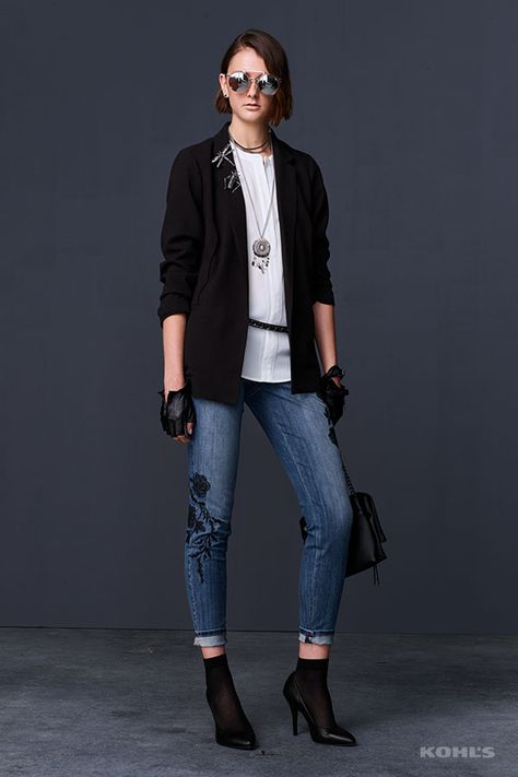 Artful details keep your fall look laid-back yet sophisticated. Pair embroidered denim with a white top and boyfriend blazer. Shop the new Simply Vera Vera Wang fall collection, only at Kohl’s. Blazer And Jeans Outfit, Blazer And Jeans, Vera Wang Collection, Fall Fashion Trends Women, Nice Fashion, Stitch Fit, Beauty Finds, Coordinating Outfits, Boyfriend Blazer