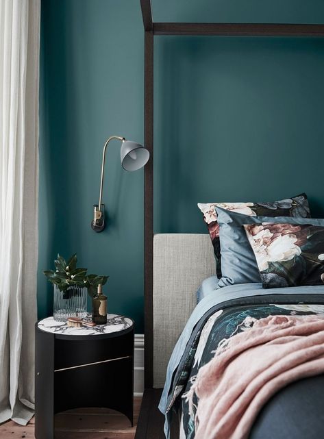 2019 Home Colour Trends you'll Want to Embrace Immediately Teal Interiors, Best Bedroom Colors, Revere Pewter, Chic Interior Design, Interior Design Color, Dekorasi Kamar Tidur, Perfect Bedroom, Bedroom Paint Colors, Design Seeds