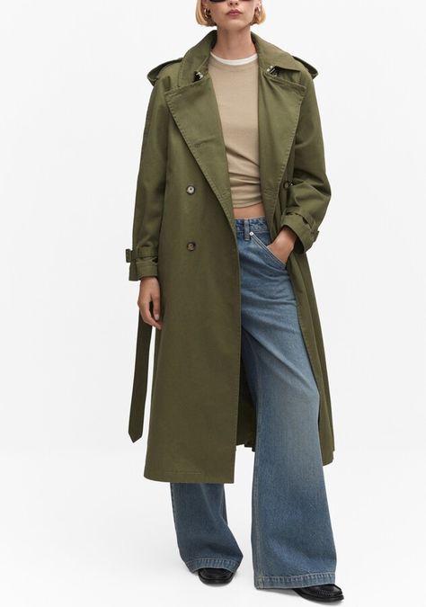 Fall Wardrobe Staples, Oversized Wool Coat, Khaki Trench, Khaki Trench Coat, Fall Trends Outfits, Trench Coat Style, Classic Trench Coat, Wool Turtleneck, Oversized Jacket