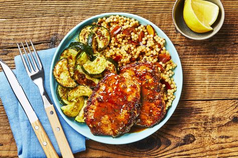 Share me on Pinterest American Dinner Ideas, Hello Fresh Pork, Easy American Recipes, Hello Fresh Meals, Home Chef Recipes, Amazing Dinners, Feel Good Foodie, American Dinner, Heart Healthy Foods