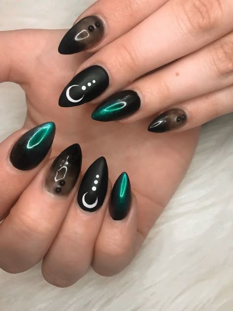 Dark Fairy Nails Acrylic, Witchy Nail Designs Almond, Simple Witchy Nail Designs, Short Almond Witchy Nails, Fall Witch Nails, Witchy Winter Nails, Witchy Almond Nails, Black Moon Nail Designs, Red Witchy Nails