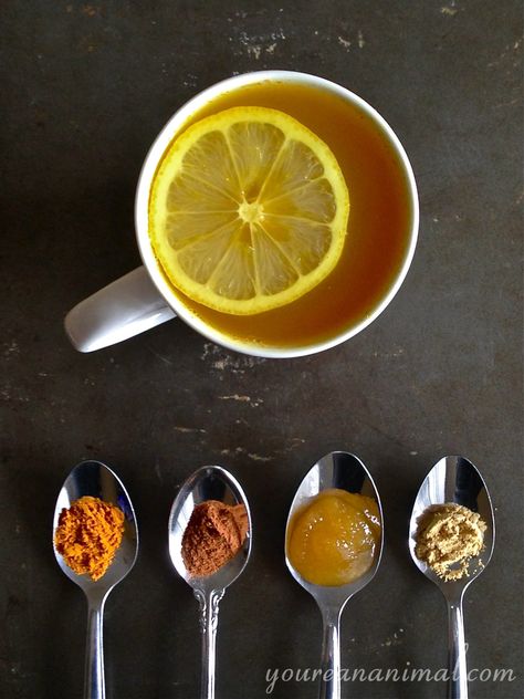 Healthy Detox Cleanse, Turmeric Recipes, Turmeric Tea, Inflammatory Foods, Healthy Detox, A Cup Of Tea, Health Drink, Detox Smoothie, Detox Tea