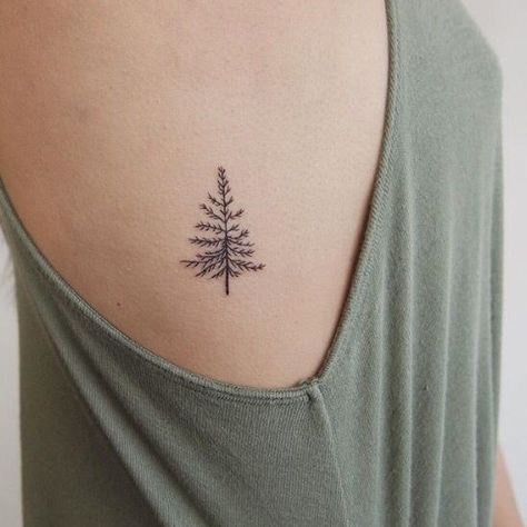 Tattoo Modern, Tattoo Tree, Pine Tree Tattoo, Forest Tattoos, Side Tattoos, Subtle Tattoos, Tattoo Trends, Nature Tattoos, Tree Tattoo