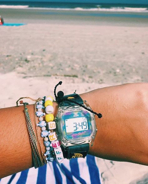 Shark Clip Watch, Freestyle Watches Sharks, Shark Watch, Watch Aesthetic, Surfer Vibes, Granola Aesthetic, Freestyle Watch, Florida Beach, Beach Living