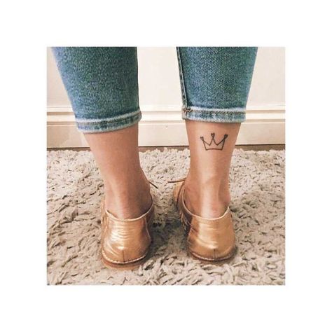 Back Ankle Tattoo, Simple Crown Tattoo, Ear Tats, Chill Clothes, Crown Tattoos, Garter Tattoo, 12 Tattoos, Cute Couple Tattoos, Key Tattoos