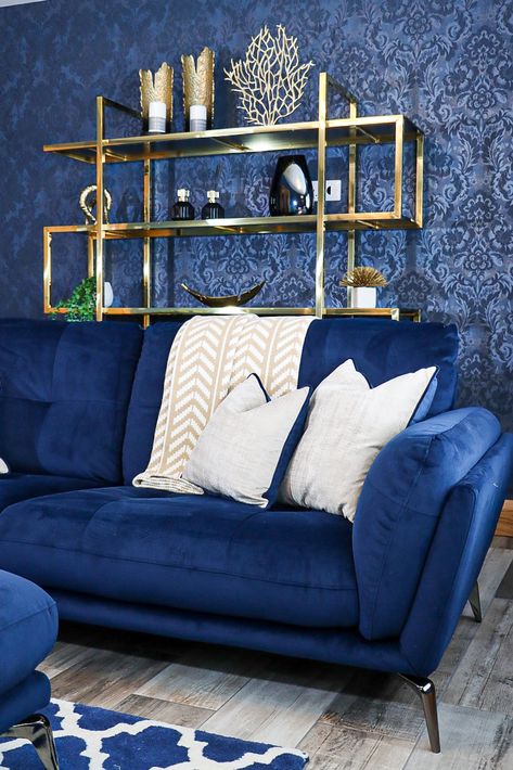 Navy And Gold Living Room, Sofa Living Room Design, Gold Shelving, Living Room Navy, Navy Velvet Sofa, Navy Sofa, Gold Living, Navy Walls, Navy Blue Walls