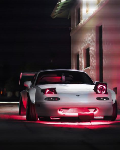 Miata Car Aesthetic, Pink Miata, Black Miata, Miata Car, Cars Wallpaper, Jdm Wallpaper, Car Organization, Car Drawing, Aesthetic Car