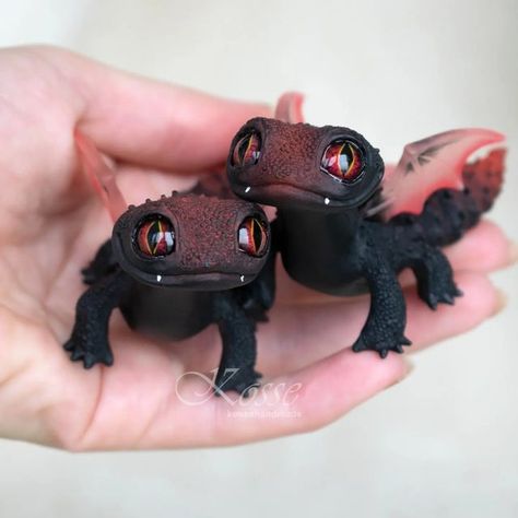 Polymer Clay Gecko, Polymer Clay Reptiles, Polymer Clay Toys, Clay Gecko, Polymer Clay Bat, Clay Bat, Kawaii Creepy, Cute Vampire, Cute Gecko