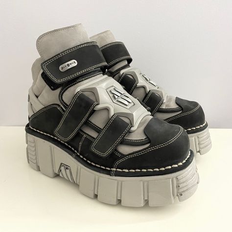 2025 Vibes, Y2k Shoes, Dr Shoes, Outfit Ideas For Women, Metallic Sneakers, Funky Shoes, Shiny Clothes, Girly Shoes, New Rock