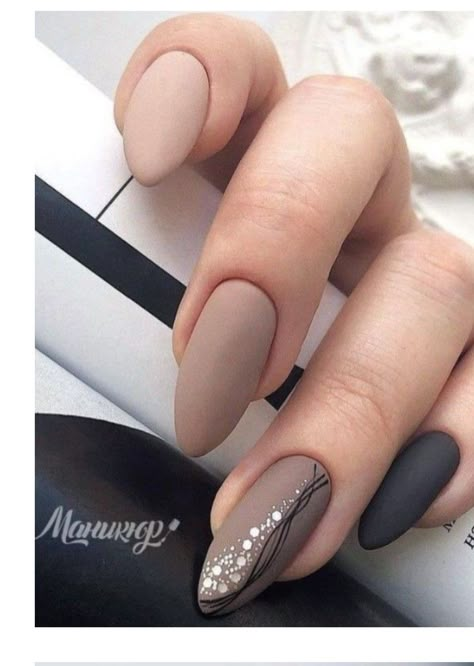 Ongles Beiges, Beige Nails, Her Nails, Neutral Nails, Classy Nails, Pretty Acrylic Nails, Chic Nails, Fancy Nails, Short Acrylic Nails