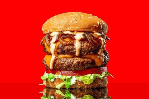 Hoping our Friday lunch lives up to this delicious double cheeseburger 🍔🍔🤤 Food Styled by @enormie 👩‍🎨 #food #foodphotography #foodphotographer #cheese #cheeseburger #hamburger #hardlight #photographer #foodstagram #instaphoto #foodstyling #photography #photooftheday Creative Burger Photography, Burger Food Photography And Styling, Summer Burger Photography, Cheeseburger Photography, Double Cheeseburger, Cheeseburger And Fries Aesthetic, Photographing Food, Cheeseburger, Food Styling