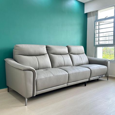 Elevate your living space with our 3-seater genuine leather electric recliner sofa. Choose from a variety of colors to match your decor and indulge in luxurious comfort. ✨🛋️ #LeatherSofa #ElectricRecliner #LuxuryLiving #SingaporeHome #Customization #ComfortZone #HomeDecor #FurnitureDesign 🔍Modern Genuine Leather Electric Recliner 3 Seater Sofa CARLOS - $1428.9 🔍https://lofthome.com/collections/3-seater-sofa/products/modern-genuine-leather-electric-recliner-3-seater-sofa-carlos Loft Home, Electric Recliners, Loft House, Recliner Sofa, Reclining Sofa, 3 Seater Sofa, Comfort Zone, Seater Sofa, Leather Sofa