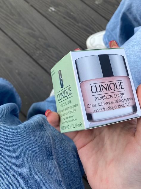 Clinique Moisture Surge Ultra Hydrating Moisturizer. Dewy, flawless, clean, perfect skin. Radiant, beautiful, glowing, soft. Best Instagram Feeds, Moisture Surge, Clinique Moisture Surge, Clinique Moisturizer, Makeup Is Life, Hydrating Moisturizer, Beauty School, Face Mist, Perfect Skin