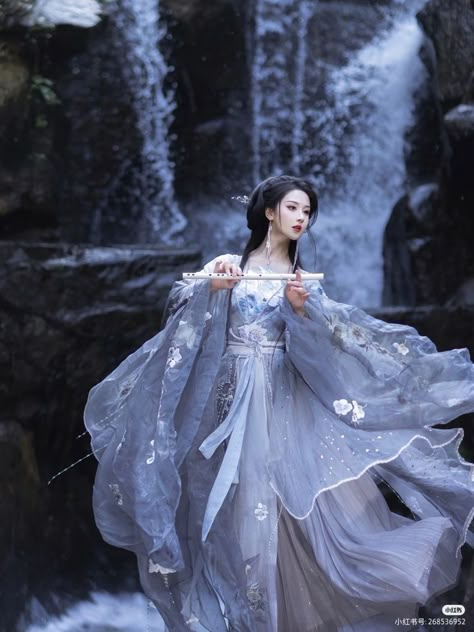 Traditional Chinese Clothing Hanfu, Hanfu Aesthetic, Orientation Outfit, Chinese Princess Dress, Traditional Chinese Clothing, Hanfu Girl, Chinese Princess, Ancient Chinese Dress, Hanfu Traditional