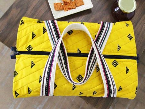 Casserole Carrier Pattern, Casserole Dish Carrier, Casserole Carriers, Insulated Casserole Carrier, Carrier Pattern, Fall Sewing Projects, Casserole Carrier, Bernina Sewing, Making Mashed Potatoes