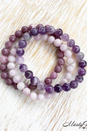 Amethyst Jewelry Bracelets, Purple Bracelets Beads, Bracelet Set Ideas, Crystal Bracelet Ideas, Kunzite Bracelet, Lepidolite Bracelet, Purple Bracelets, Crystal Bead Bracelets, Bracelets Purple