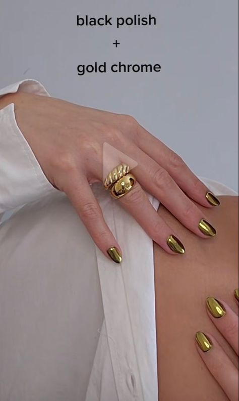 Black Nails With Gold Chrome, Chrome Over Black Nails, Nails With Gold Chrome, Black Nails With Gold, Chain Nails, Men Gold Chain, Black Chrome Nails, Black Gold Nails, Nails With Gold