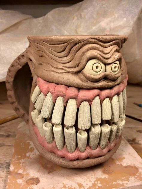 ... Creepy Pottery Ideas, Scary Ceramics Ideas, Funny Ceramics, Weird Mugs, Willy Wanka, Ceramics Workshop, Handmade Ceramic Monster Bowl, Clay Monster Mug, Color Wheel Art Projects