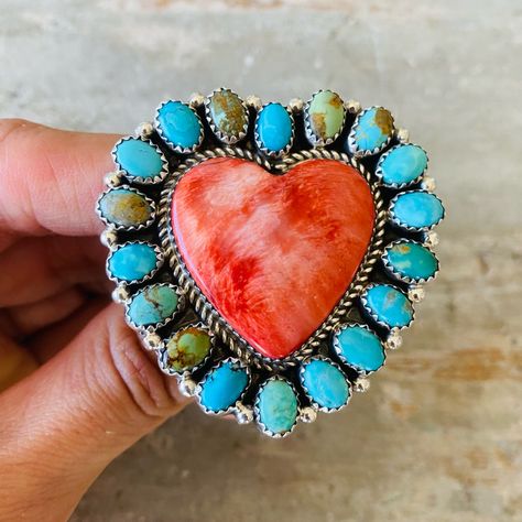 Navajo Geraldine James Sterling Silver Turquoise & Red Spiny Oyster Heart Ring! Condition: Brand New, Handmade! Stamped Sterling And Signed G James! Just Stunning! See Photos! Retail $360! Size: Adjustable (Currently Set To 7, But Let Me Know What Size You Need) 1 3/4” H X 1 3/4” W! This Is Only For One Ring, The Other Items Are Up Separately! I Have Multiple Native American, Navajo, Zuni, Taxco, Antique, Vintage, And Other Designer Items If You Want To Check Out My Other Listings! Sorry, No Tra Geraldine James, Native American Jewelry Navajo, Spiny Oyster, Designer Items, One Ring, Native American Jewelry, Pretty Jewellery, Silver Turquoise, Turquoise Sterling Silver