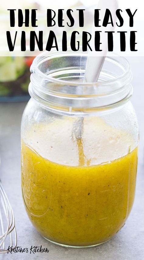 This vinaigrette salad dressing recipe is so easy to make with simple pantry ingredients. It's the best tangy homemade salald dressing! #vinaigrette #salad Vinaigrette Recipes Easy, Healthy Dressing Recipes, Dressing Vinaigrette, Vinaigrette Dressing Recipe, Easy Salad Dressing Recipes, Salad Dressing Recipes Healthy, Citrus Vinaigrette, Vinaigrette Salad, Easy Salad Dressing