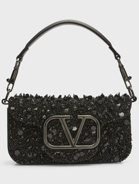 Valentino Valentino Bag Loco, Gala Outfit, Valentino Garavani Bag, Valentino Handbags, Italian Luxury Brands, Valentino Black, Maria Grazia, Valentino Bags, Money Bag