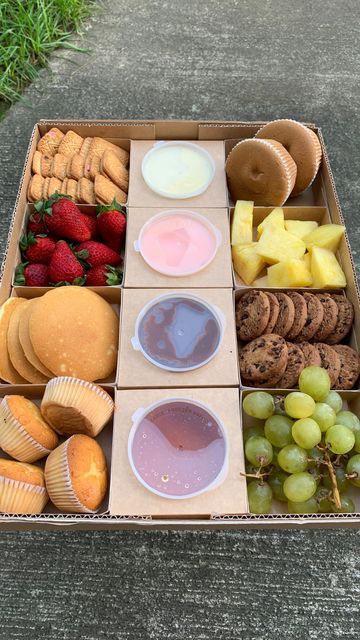 Kirbyyy on Instagram: "DIY Fruit and Cake Snack Box Ideas" Snack Box, Snack Cake, Food Lover, Snacks, Drinks, Fruit, Cake