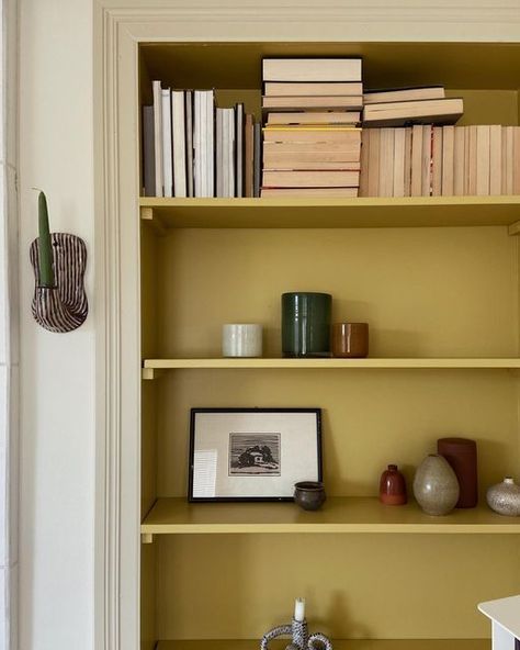 Built In Bookcase, Apartment Inspiration, Interior Inspo, House Inspo, Best Interior, Quince, Scandinavian Style, Interior Details, Interior Inspiration