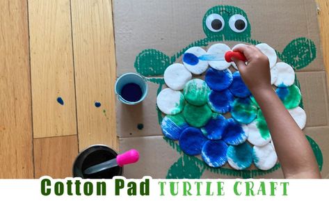 Cotton Pad Turtle Craft for Preschoolers - Happy Toddler Playtime Turtle Activities, March Preschool, Turtle Craft, Under The Sea Crafts, Aboriginal Education, Turtle Day, Easy Toddler Crafts, Turtle Crafts, Daycare Room