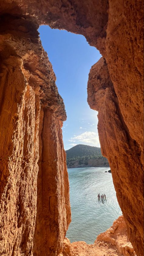 Beach red rocks cliff #ibiza #beach #clearwater #magicalplace #hiking #aesthetic Ibiza Moodboard, Rock Cliff, Beach Red, Mountains Aesthetic, Ibiza Beach, Hiking Aesthetic, Holiday Mood, Red Rocks, Red Rock