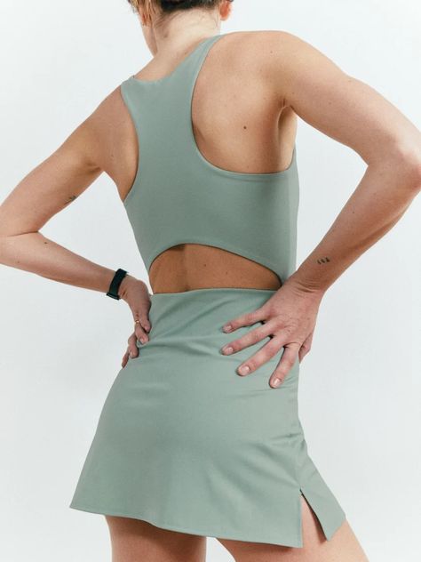 Activewear Inspiration, Active Dress, Activewear For Women, Athleisure Dress, Golf T Shirts, Activewear Fashion, Sporty Girls, Vintage Fits, Athleisure Wear