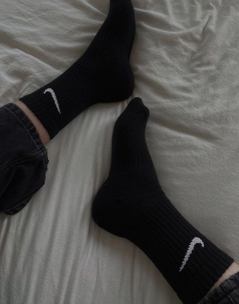 Nike Socks Black Nike Socks Aesthetic, Black Socks Aesthetic, Black Nike Socks Outfit, Nike Socks Men, Nike Socks Aesthetic, Nike Socks Black, School Fashion Outfits, Nike Socks Outfit, Outfit Ideas Girl