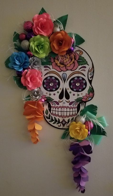 Day Of The Dead Outdoor Decorations, Day Of The Dead Diy Decor, Day Of The Dead Arch Diy, Diy Day Of The Dead Decorations, Day Of The Dead Decorations Diy, Day Of The Dead Flowers, Day Of The Dead Door Decorations, Dia De Los Muertos Door Decorating Ideas, Skull With Flowers