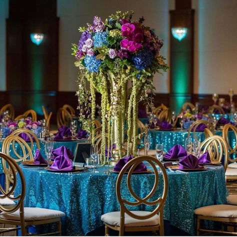 Teal Birthday Decorations, Peacock Party Theme, Peacock Party Decorations, Peacock Wedding Centerpieces, Peacock Wedding Decorations, Peacock Themed Wedding, Teal Birthday, Mardi Gras Wedding, Engagement Themes