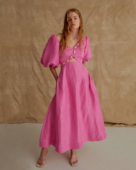 Aje. on Instagram: “• Spotlight on // A time to step into the light, @ZoeBlume assumes the role of the prima in the Coda Eyelet Midi Dress. Find the final bow…” Eyelet Midi Dress, Glamour Dress, Eyelet Dress, Dress Midi, Puffed Sleeves, Midi Length Dress, Colorful Fashion, Designer Outfits Woman, Pink Fashion