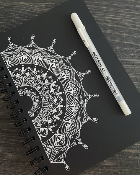 Drawing On Black Paper Easy, Super Easy Drawings, Mandala Sketch, Whimsical Art Journal, Buddha Art Drawing, Black Paper Drawing, Mandala Art Therapy, New Rangoli Designs, Pen Art Drawings