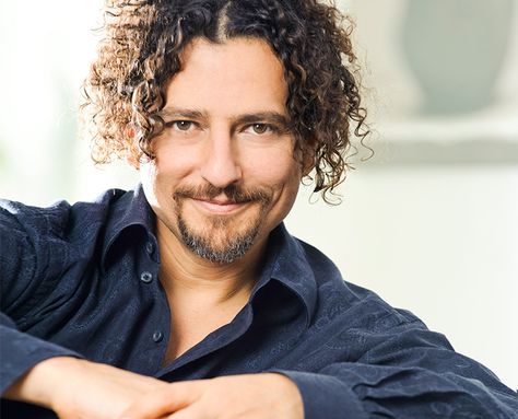 Meet our April Guest Editor: David Wolfe David Wolfe, Skincare Habits, Integrative Nutrition, Boost Immune System, Daily Skin Care, Aging Process, Goji Berries, Healthy Living Tips, Digestive System