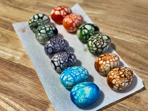 How to Make Harry Potter-Inspired Deviled Dragon Eggs Dragon Egg Deviled Eggs, Dragon Eye Deviled Eggs, Harry Potter Deviled Eggs, Dragon Deviled Eggs, Dragon Eggs Recipe, Harry Potter Dragon Eggs, Dragon Themed Food, Recipes For A Party, Harry Potter Recipes